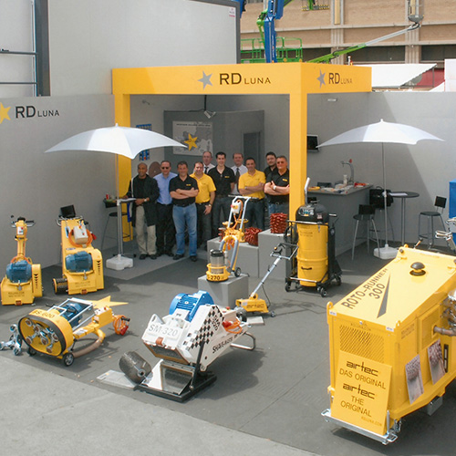 Preparación y dedicación en el Salón Construmat 2007