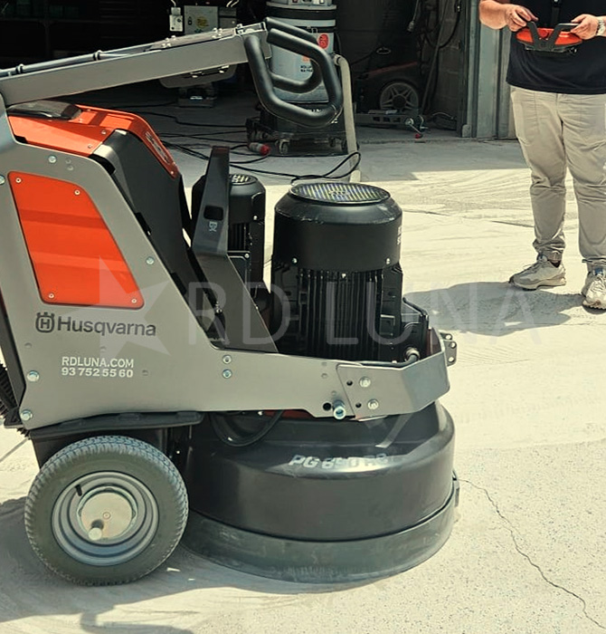 Puesta en marcha de la PG 690 RC de Husqvarna