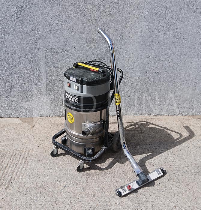 Aspirador industrial Iclean 220