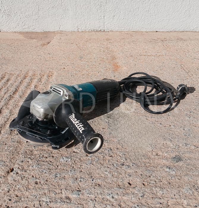 Pulidora manual 125 de Makita